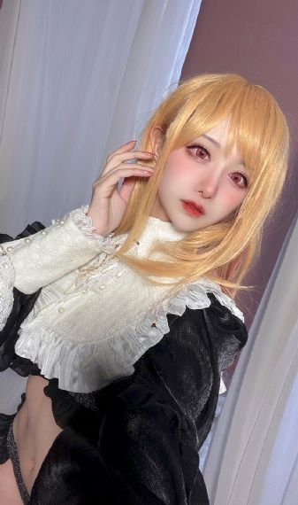 善良的女秘书的目的