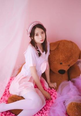 《年轻的护士1》在线观看视频